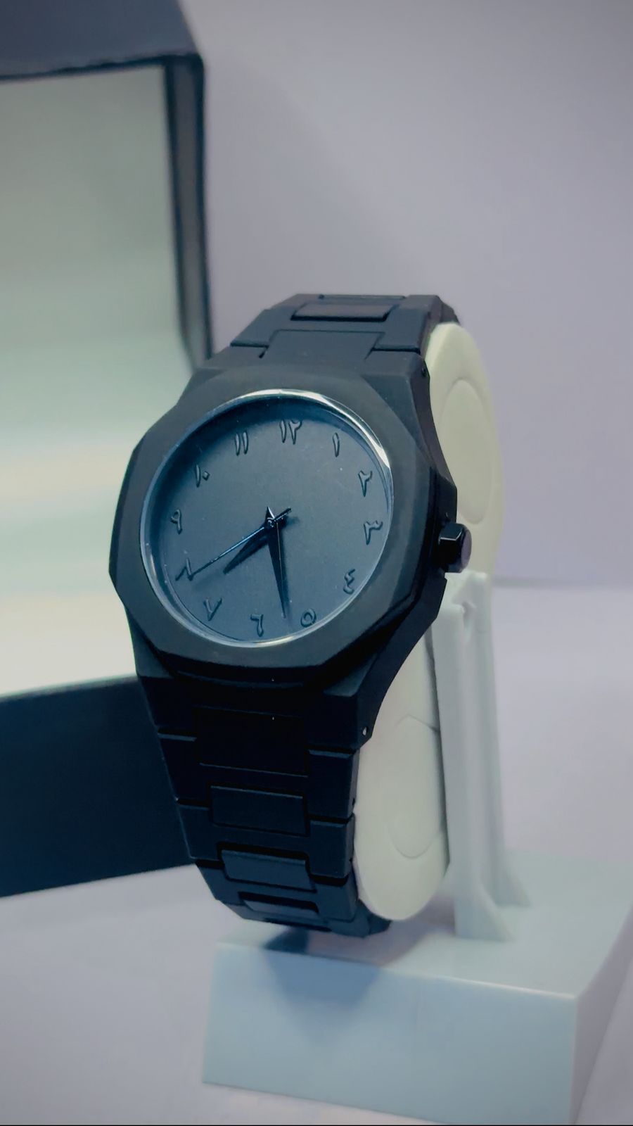 Black Arabic Aura Watch